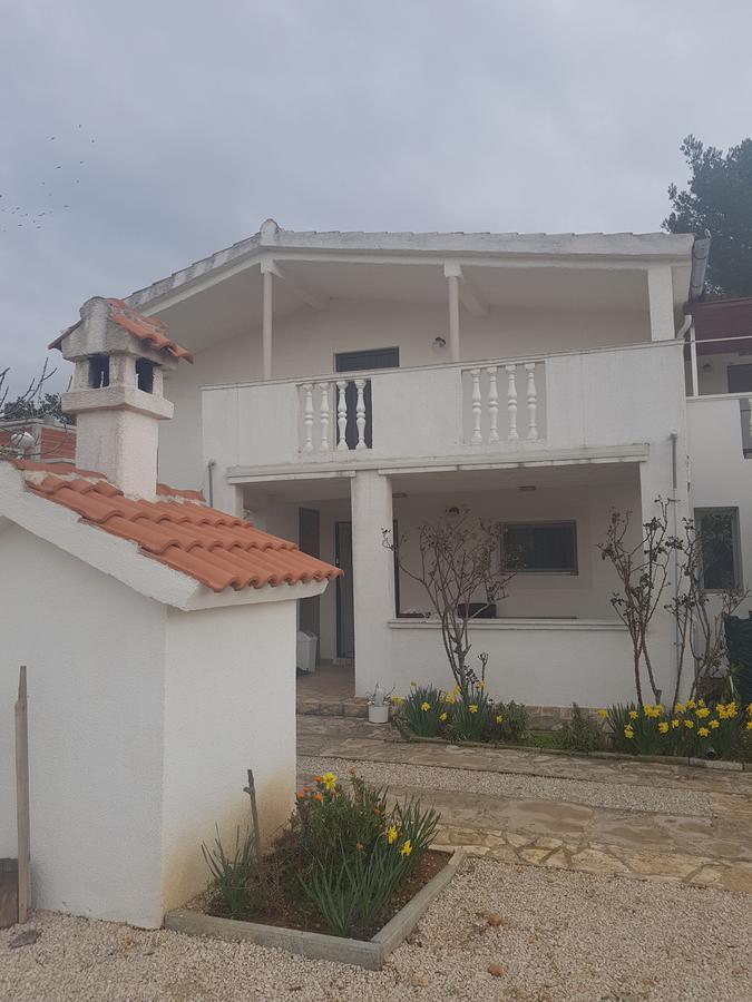Apartments Mas-Rafaj Vir Exterior foto